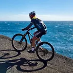 Mit Whirlpool Und Phantastischer Aussicht וילה