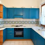Mit Whirlpool Und Phantastischer Aussicht וילה