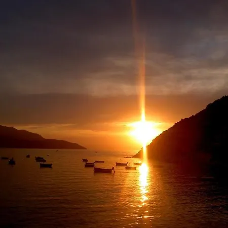 Mit Whirlpool Und Phantastischer Aussicht 빌라 카폴리베리