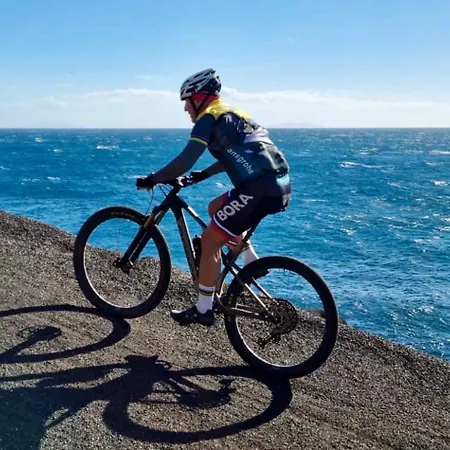 Mit Whirlpool Und Phantastischer Aussicht 빌라